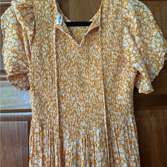 Elegant Orange Floral Maxi Dress - Picture 4 of 5